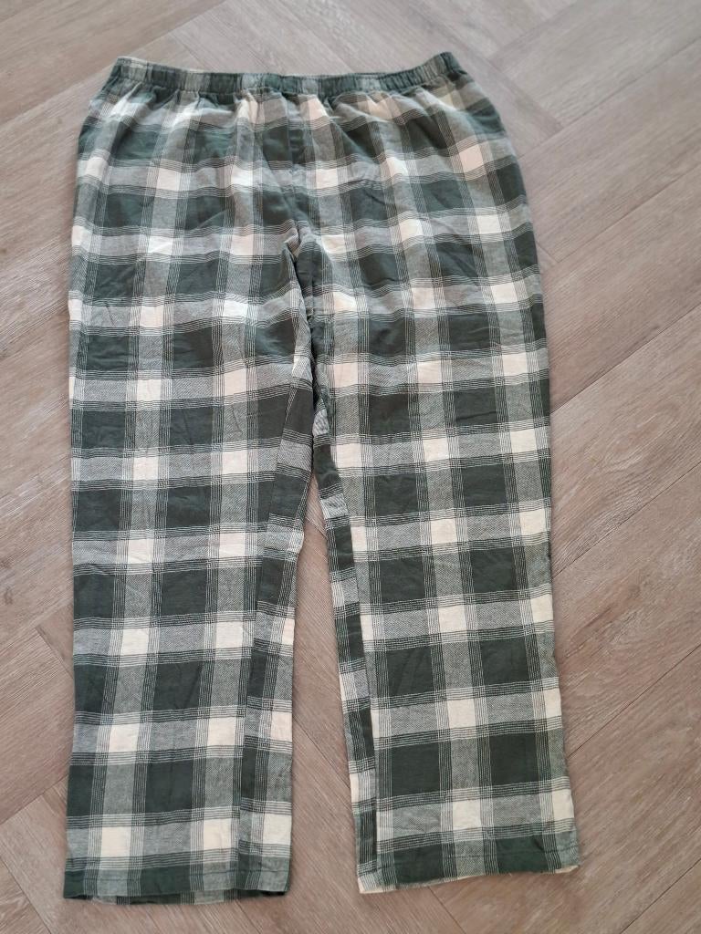 pyamabroek.Hema. Maat XL. Flanel. Taille 110 cm. Lengte 105, Kleding | Dames, Pyjama's, Hema, Ophalen of Verzenden, Zo goed als nieuw