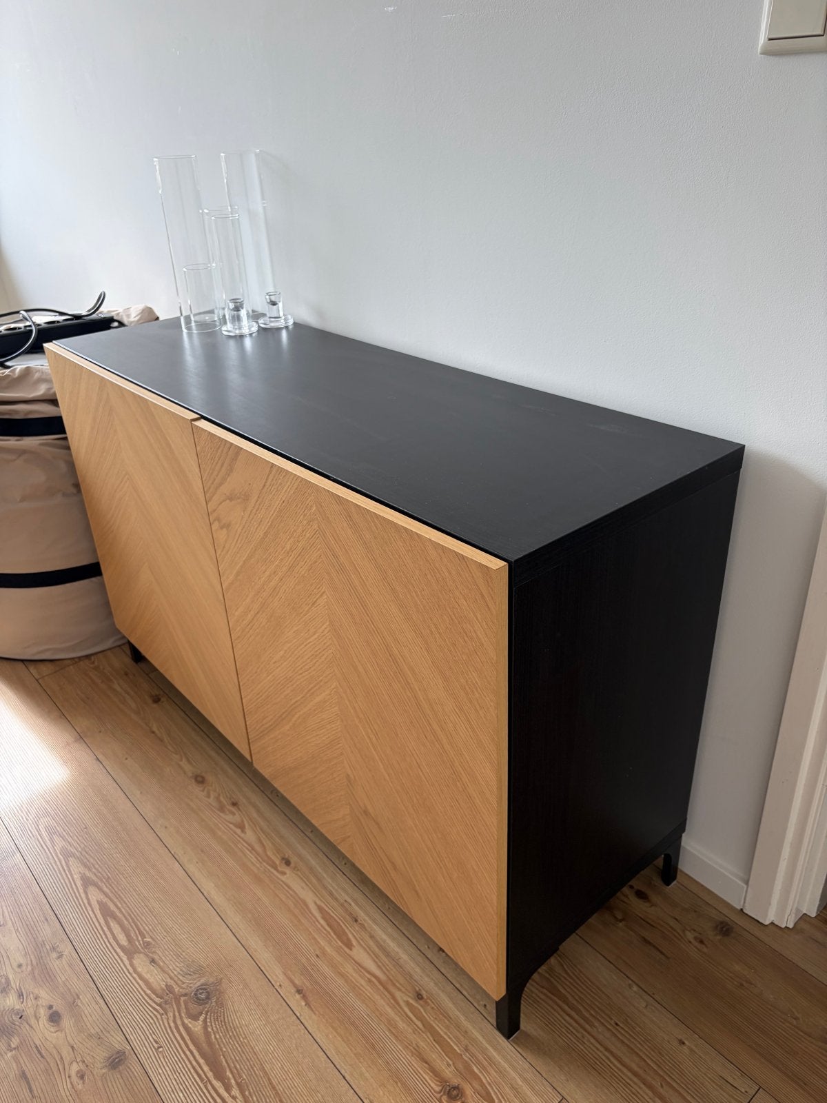 IKEA BESTÅ Opberger met deuren, zwartbruin/eikenfineer, Ophalen, Gebruikt