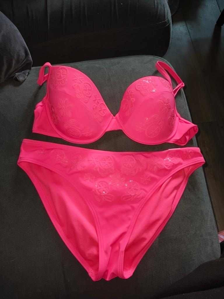 Sapph roze bikini - Zo goed als nieuw, Ophalen of Verzenden, Zo goed als nieuw, Roze, Bikini