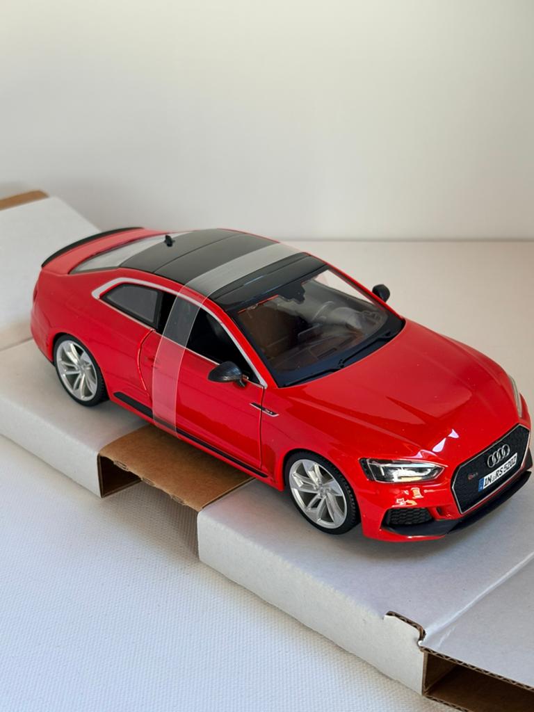 Bburago Audi RS 5 Coupé - Nieuw schaalmodel, Hobby en Vrije tijd, Auto, Nieuw, Ophalen of Verzenden, Bburago