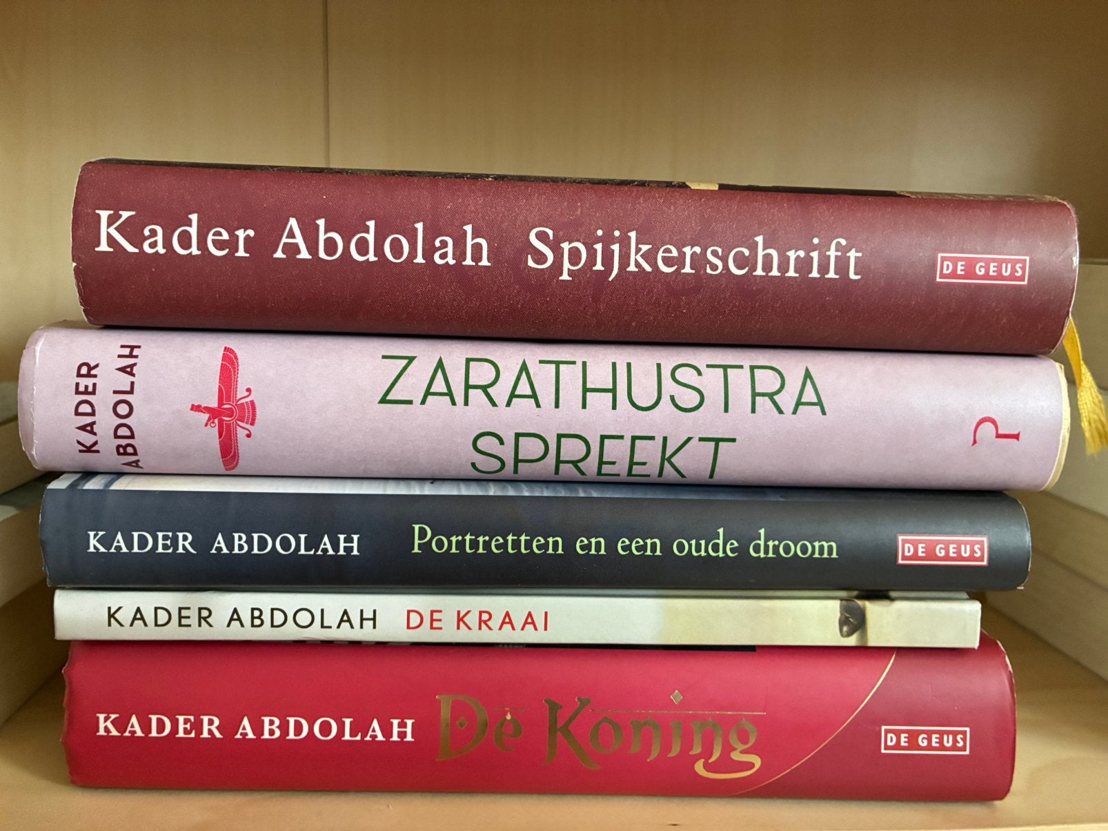 Kader Abdolah (5x) á 3,50 euro, Ophalen of Verzenden, Zo goed als nieuw
