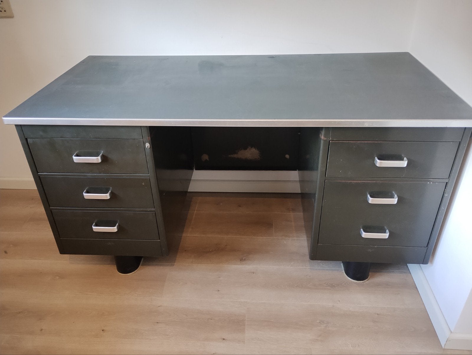 Vintage Blerk stalen bureau met lades, Ophalen, Met lades, Groen, Gebruikt