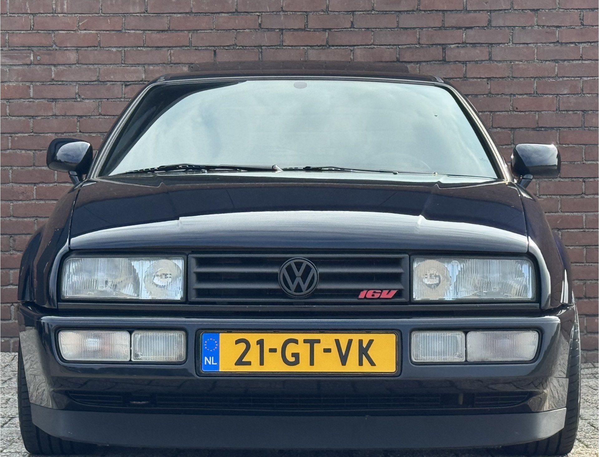 Volkswagen Corrado 2.0-16V | UNIEKE AUTO! (bj 1993), Auto's, Oldtimers, Voorwielaandrijving, Zwart, 1984 cc, Metallic lak