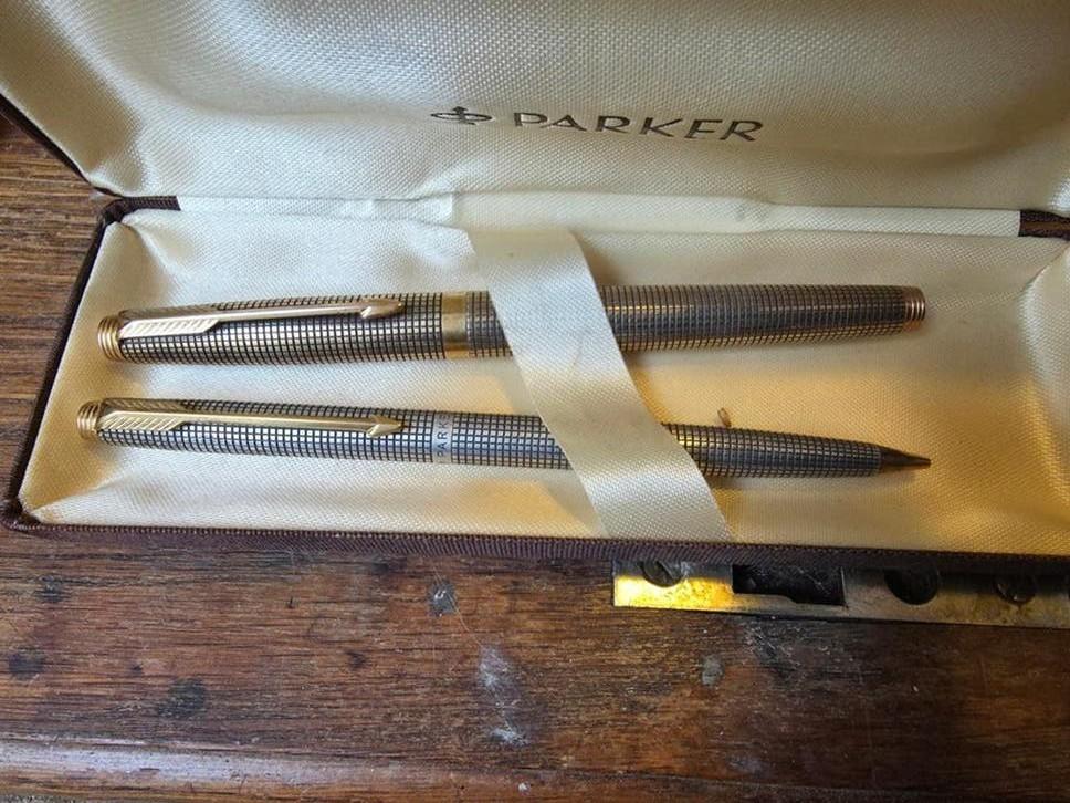 Parker 75 set zilver USA, Verzamelen, Pennenverzamelingen, Ophalen of Verzenden, Zo goed als nieuw, Vulpen, Parker
