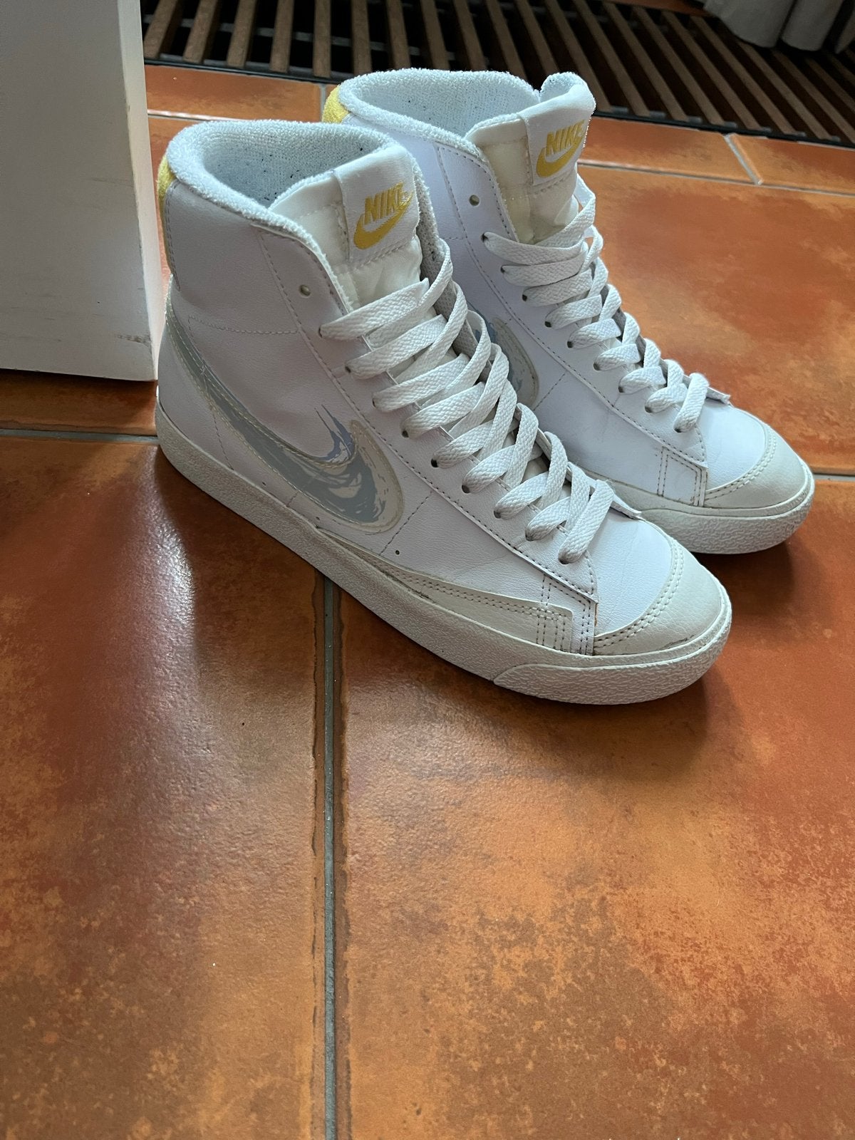Nike Blazer Mid 77 Vintage Sneakers Dames Maat 39, Wit, Ophalen of Verzenden, Sneakers of Gympen, Zo goed als nieuw