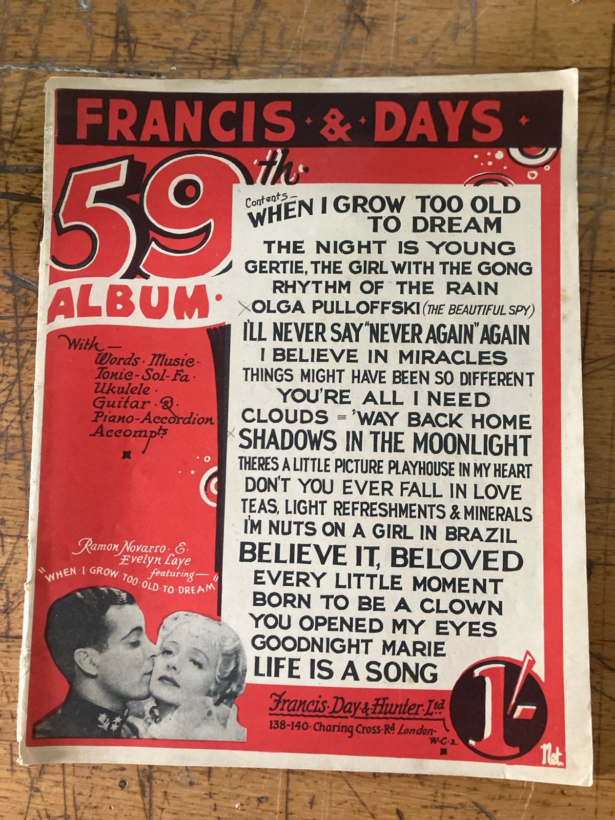Francis & Day's 59th Album - Vintage Muziekboek, Muziek en Instrumenten, Ophalen of Verzenden, Thema, Populair, Gitaar