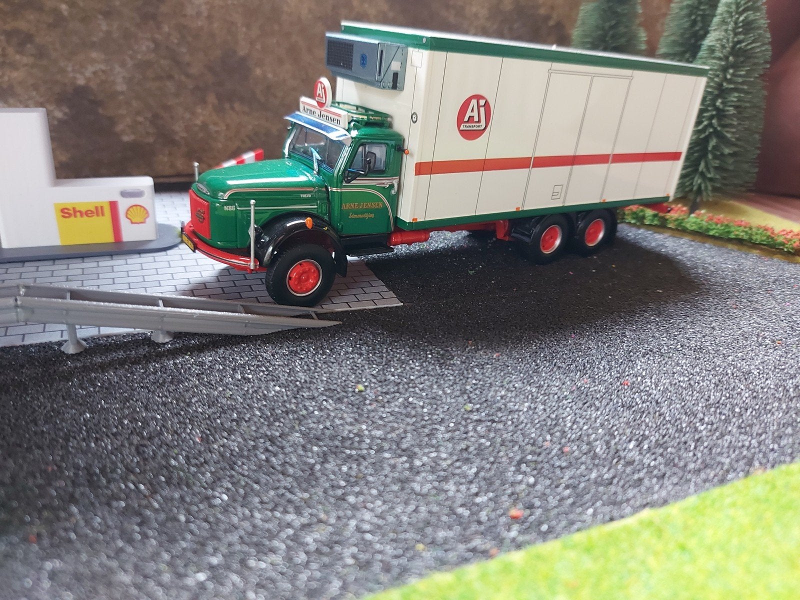 Tekno arne jensen volvo n88, Hobby en Vrije tijd, Modelauto's | 1:50, Ophalen of Verzenden, Zo goed als nieuw, Bus of Vrachtwagen