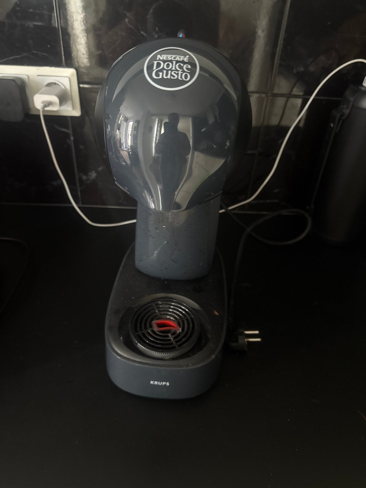 Nescafé Dolce Gusto Krups koffiezetapparaat, Koffiepads en cups, Gebruikt, Koffiemachine, Ophalen of Verzenden