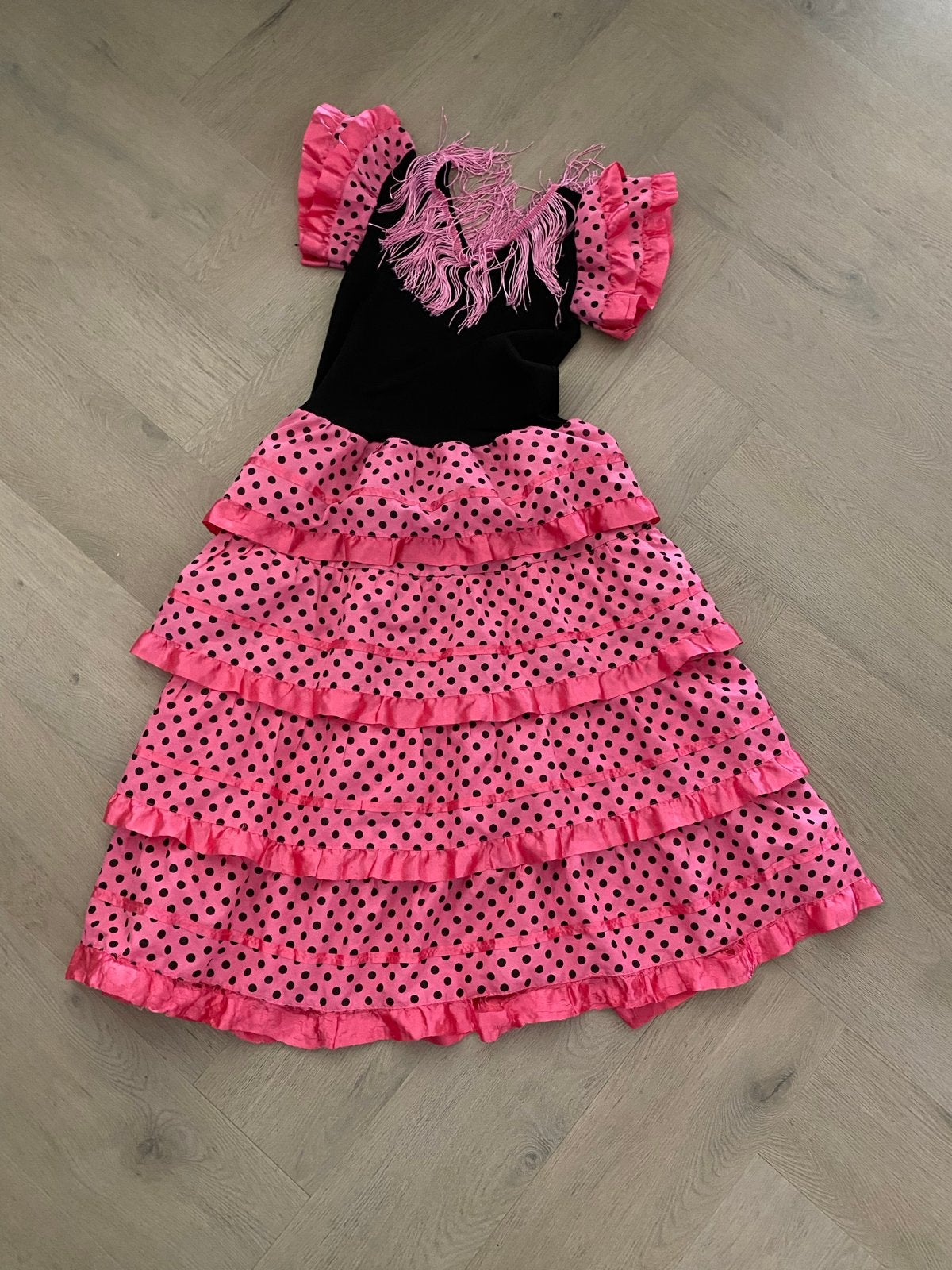 Roze flamenco jurk met zwarte stippen - Maat 12, Ophalen of Verzenden, Gebruikt, 134 t/m 140, Meisje