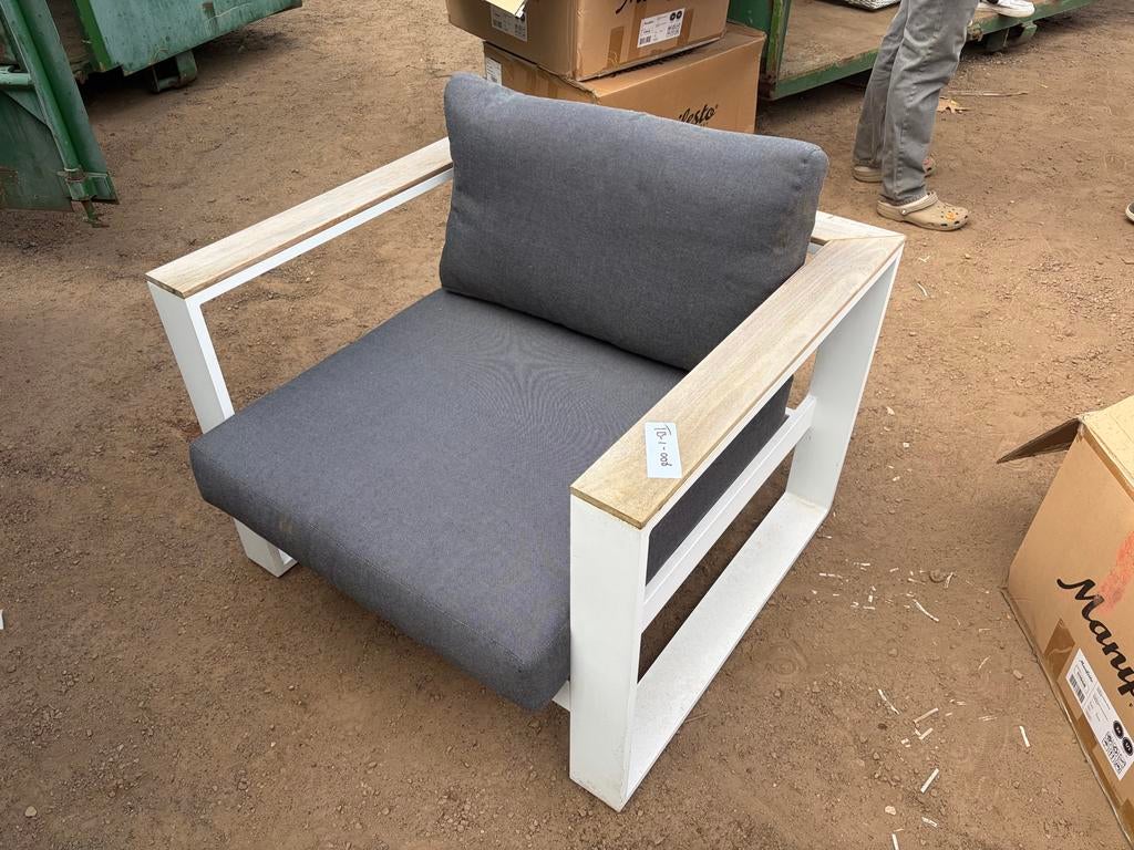 Moderene tuinstoel voorzien van kussens, Ophalen, Gebruikt, Aluminium