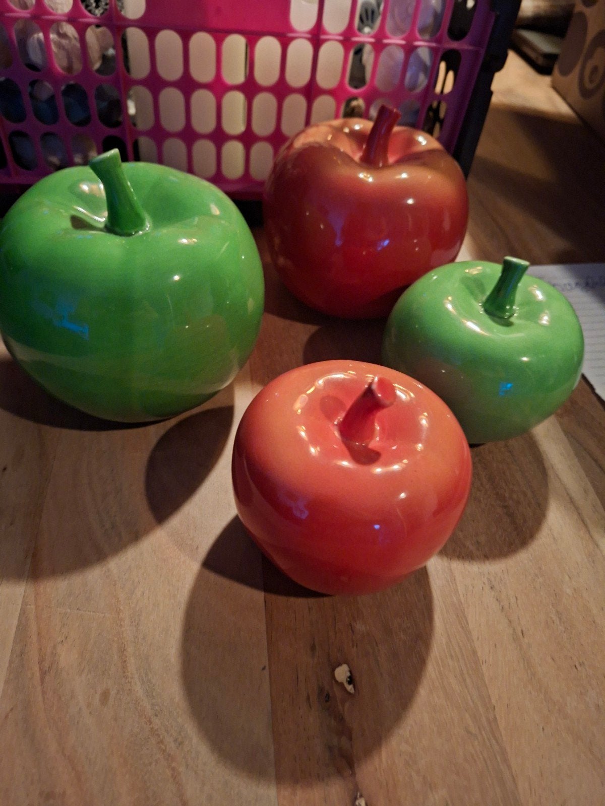 Decoratieve appels - set van 4, Huis en Inrichting, Woonaccessoires | Overige, Zo goed als nieuw, Steen/keramiek, Meerkleurig
