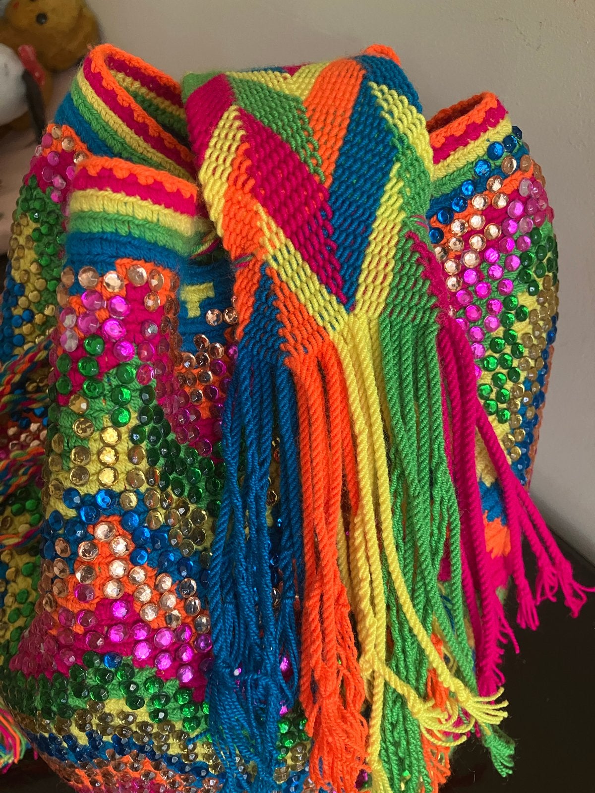 Unieke Handgemaakte Tas uit Colombia met Kralen, Ophalen of Verzenden, Zo goed als nieuw, Overige kleuren, Schoudertasje