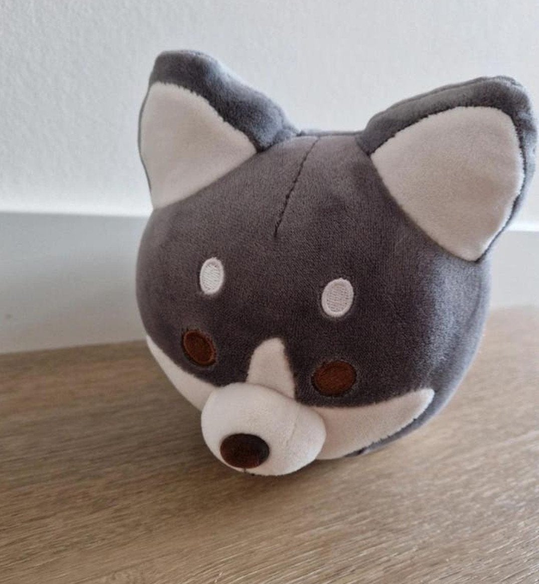 Knuffel Kawaii? hond grijs wit 26 cm dog chien K7709, Ophalen of Verzenden, Zo goed als nieuw
