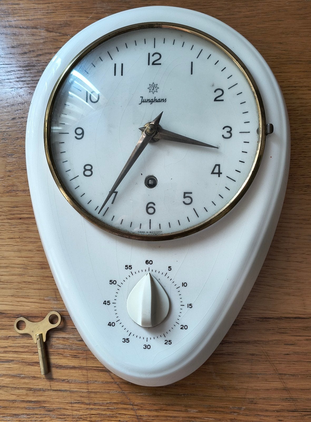 vintage Junghans Keukenklok met eierwekker Wekker. jaren 50., Antiek en Kunst, Ophalen of Verzenden