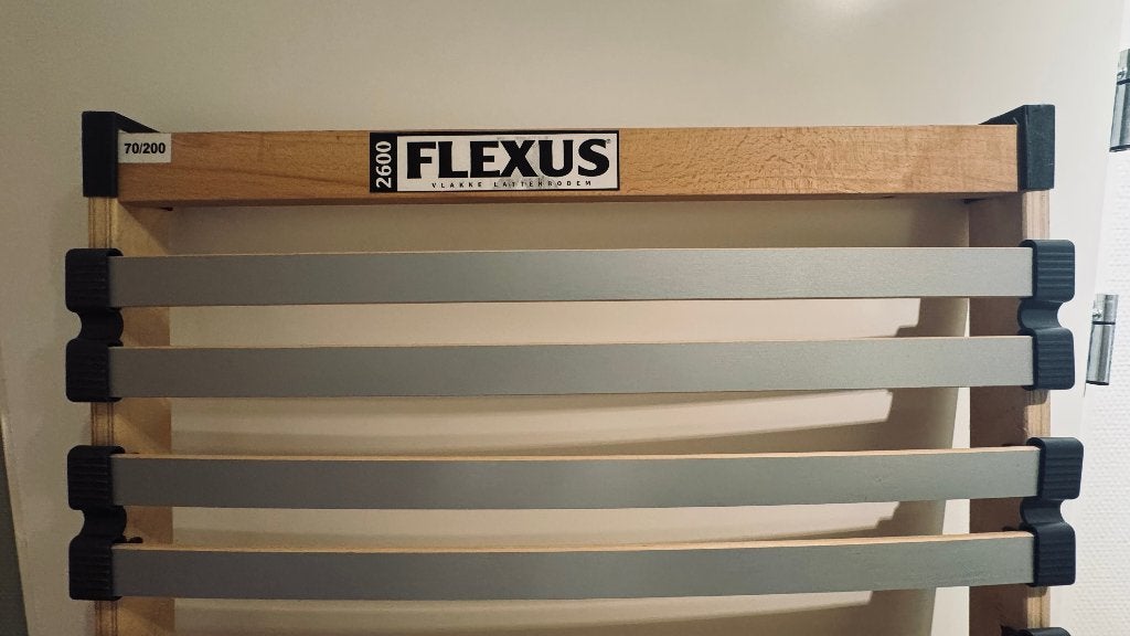 2x lattenbodems 70x200 Flexus 2600 in nieuwstaat, Zo goed als nieuw, Twijfelaar, Bedbodem, 200 cm
