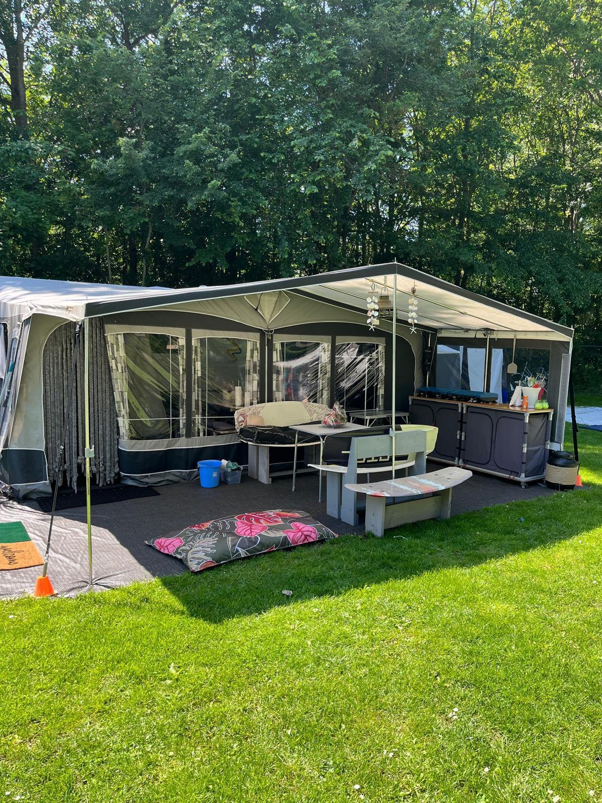 Knaus Caravan Blue line 6 pers. KNSA, Treinzit, Particulier, Dwars-stapelbed, 6 tot 7 meter
