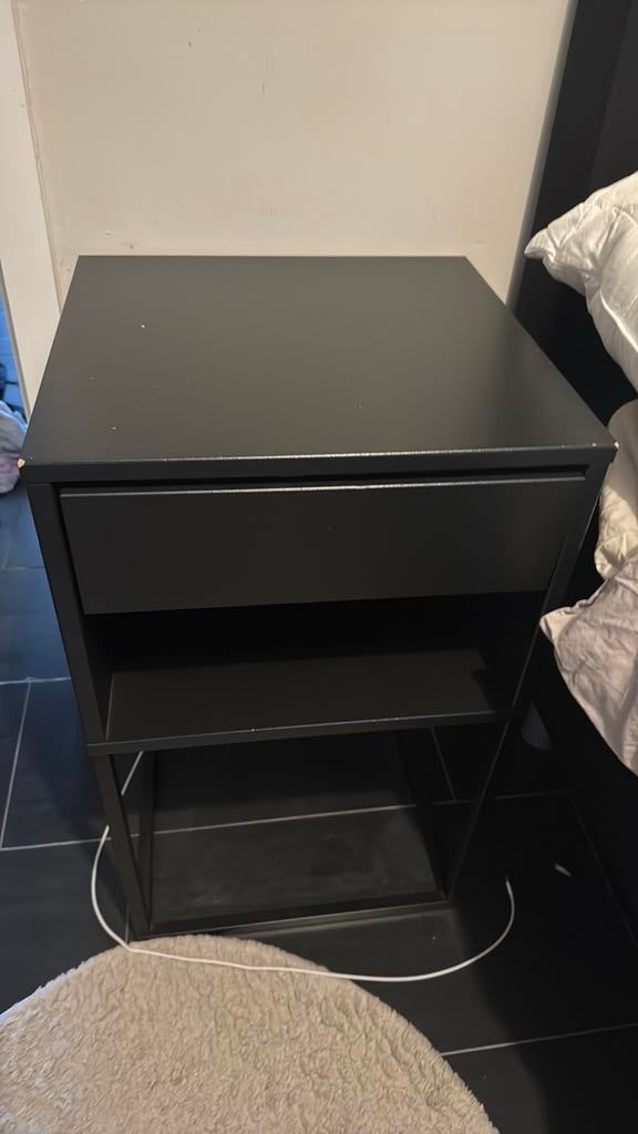 2x vikhammer ikea nachtkastje, Huis en Inrichting, Ophalen, Zo goed als nieuw, Minder dan 45 cm, 55 tot 70 cm