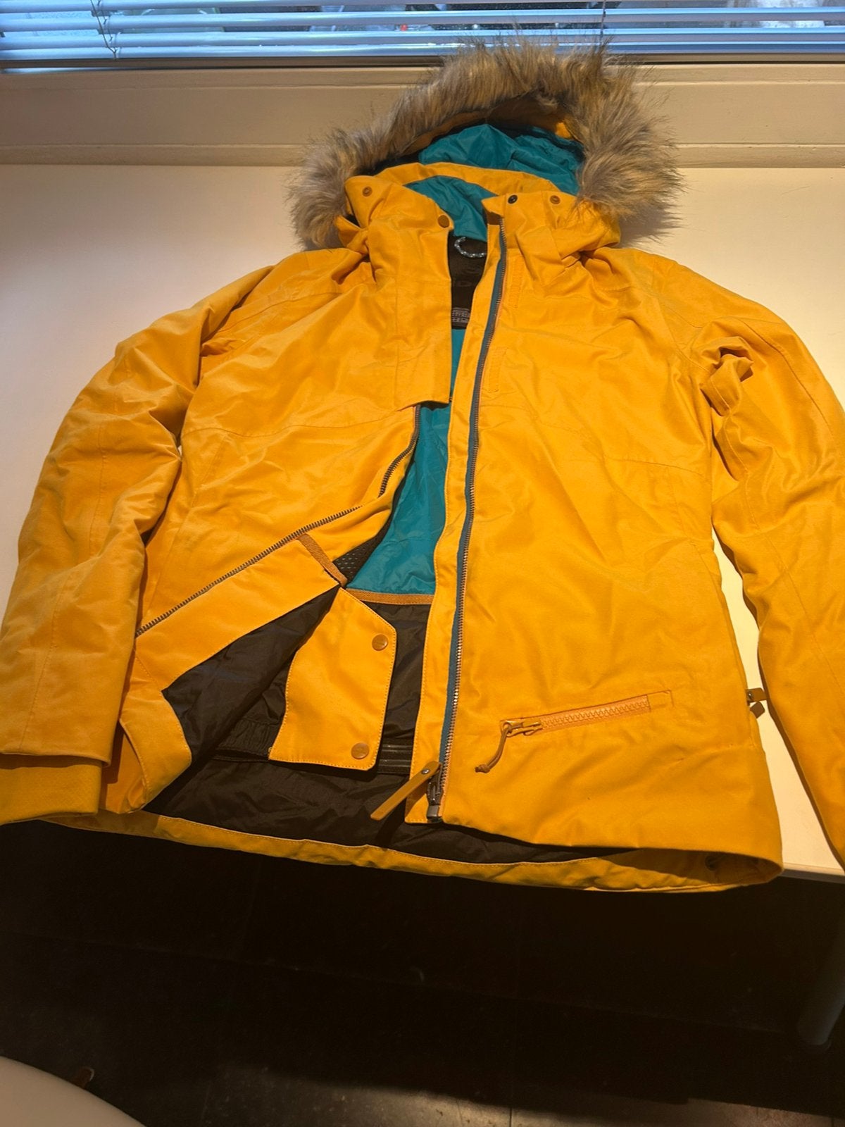 Eider ski jas ,1 week gedragen maat S skijas, Ophalen, Zo goed als nieuw, Maat 36 (S), Jack