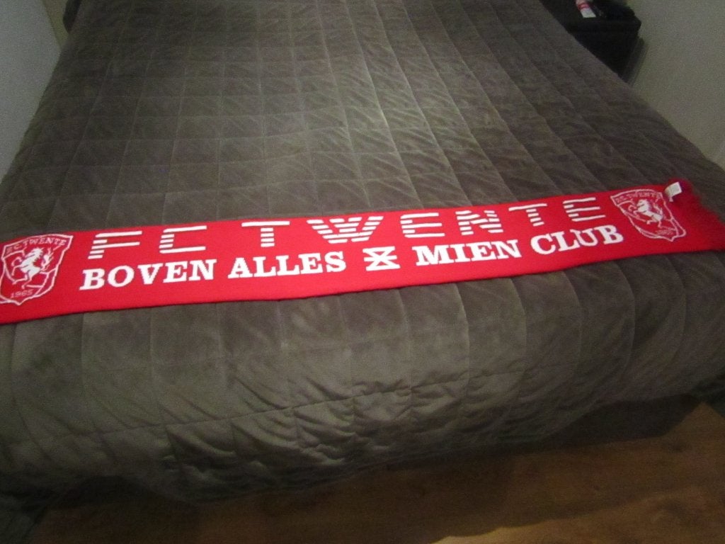 Nieuwe FC Twente sjaal - Boven alles mien club, Verzamelen, Sportartikelen en Voetbal, Ophalen of Verzenden, Nieuw, F.C. Twente