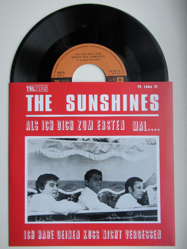 THE SUNSHINES # ALS ICH DICH ZUM ERSTEN MAL/ ICH HABE DEINEN, 7 inch, Ophalen of Verzenden, Fotohoes, Levenslied of Smartlap