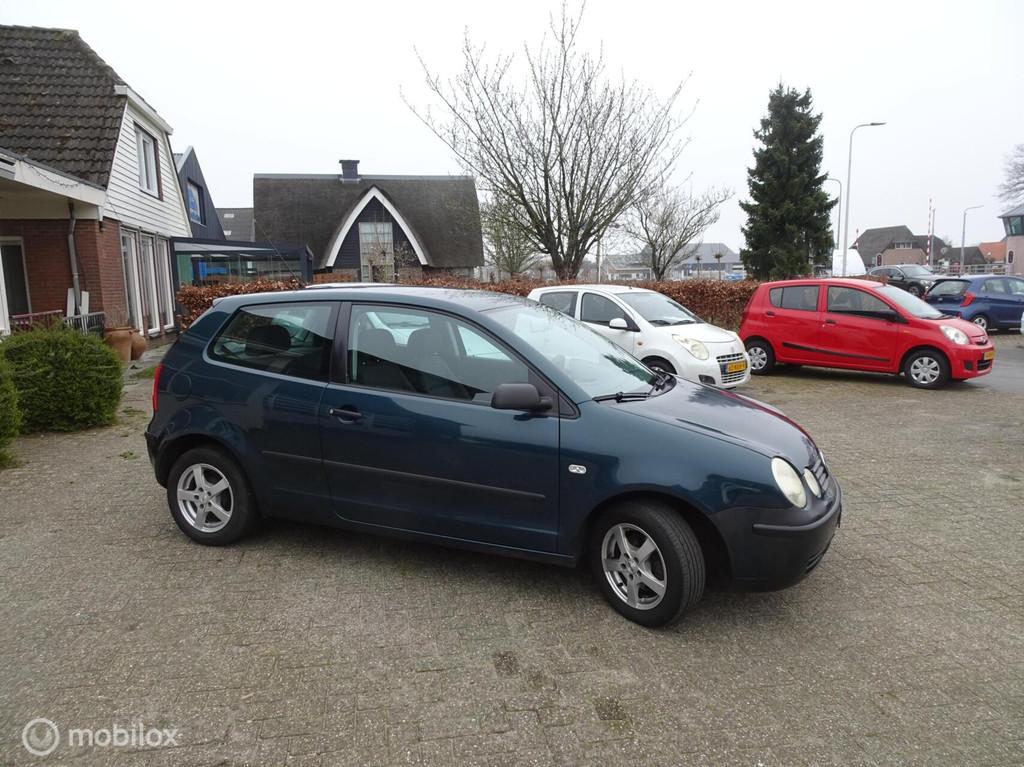 Volkswagen Polo 1.2-12V ( ELEC. RAMEN/AIRCO/NIEUWE APK), Stof, Zwart, 1198 cc, Bedrijf