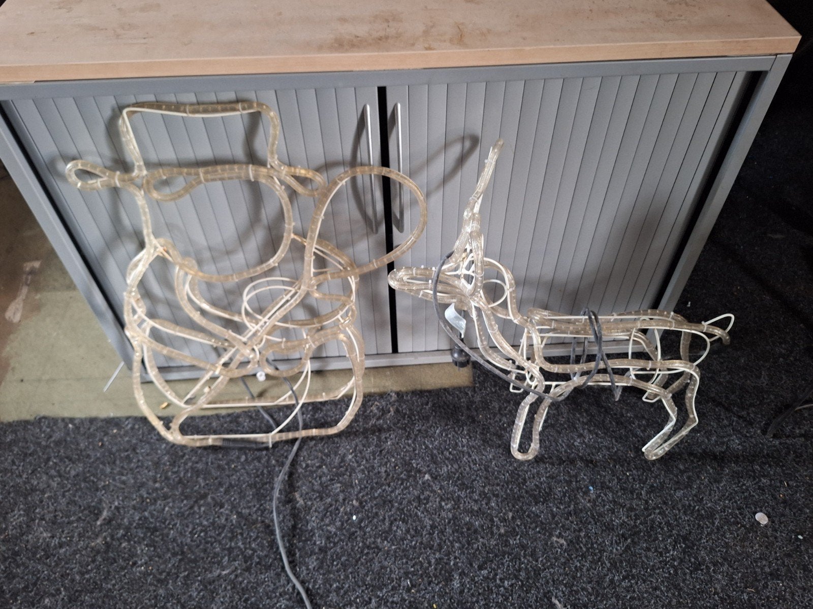 te koop 2 licht figuren, Ophalen