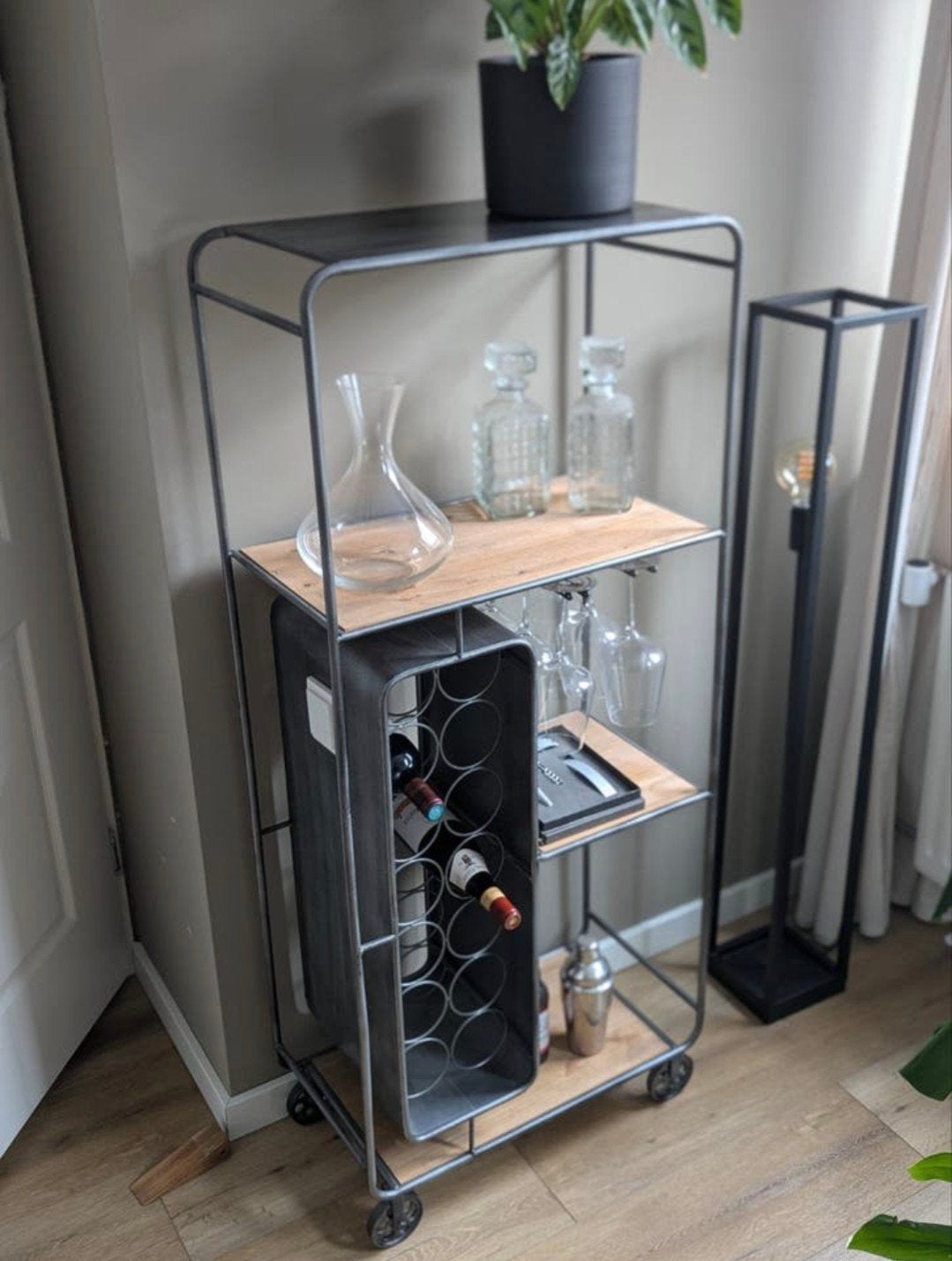 Wijn/drank kast 140x60x32, Huis en Inrichting, Kasten | Overige, Ophalen, Gebruikt