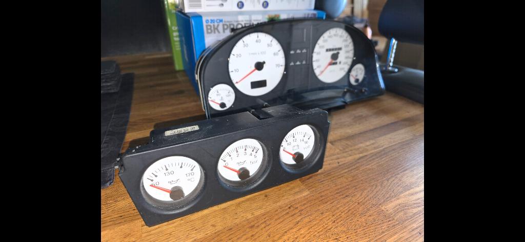 Audi Porsche RS2 instrukenten paneelset, Ophalen