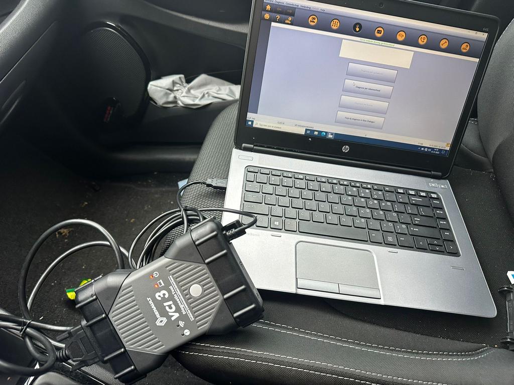 Renault clip v240 diagnose tool, Auto diversen, Autogereedschap, Zo goed als nieuw, Ophalen of Verzenden