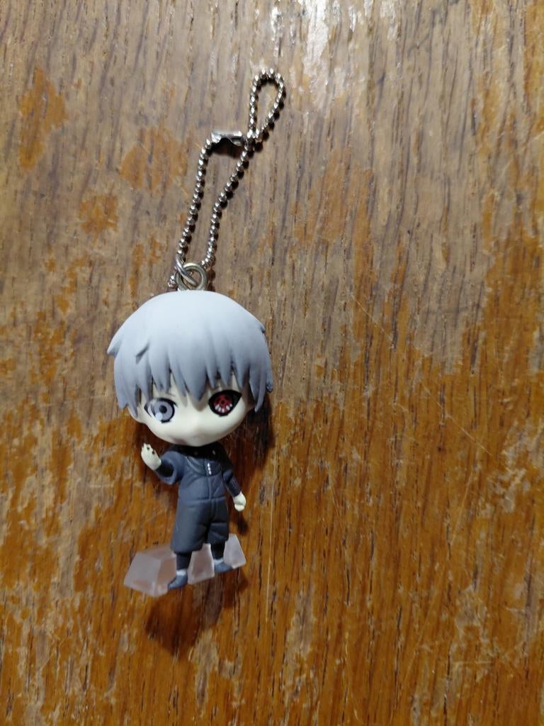 Kaneki ken sleutelhanger tokyo ghoul, Ophalen of Verzenden, Zo goed als nieuw