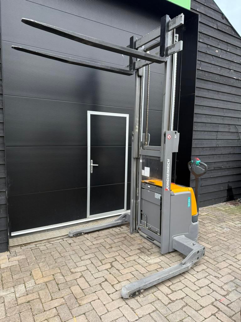 Electrische stapelaar breedtspoor, Ophalen of Verzenden