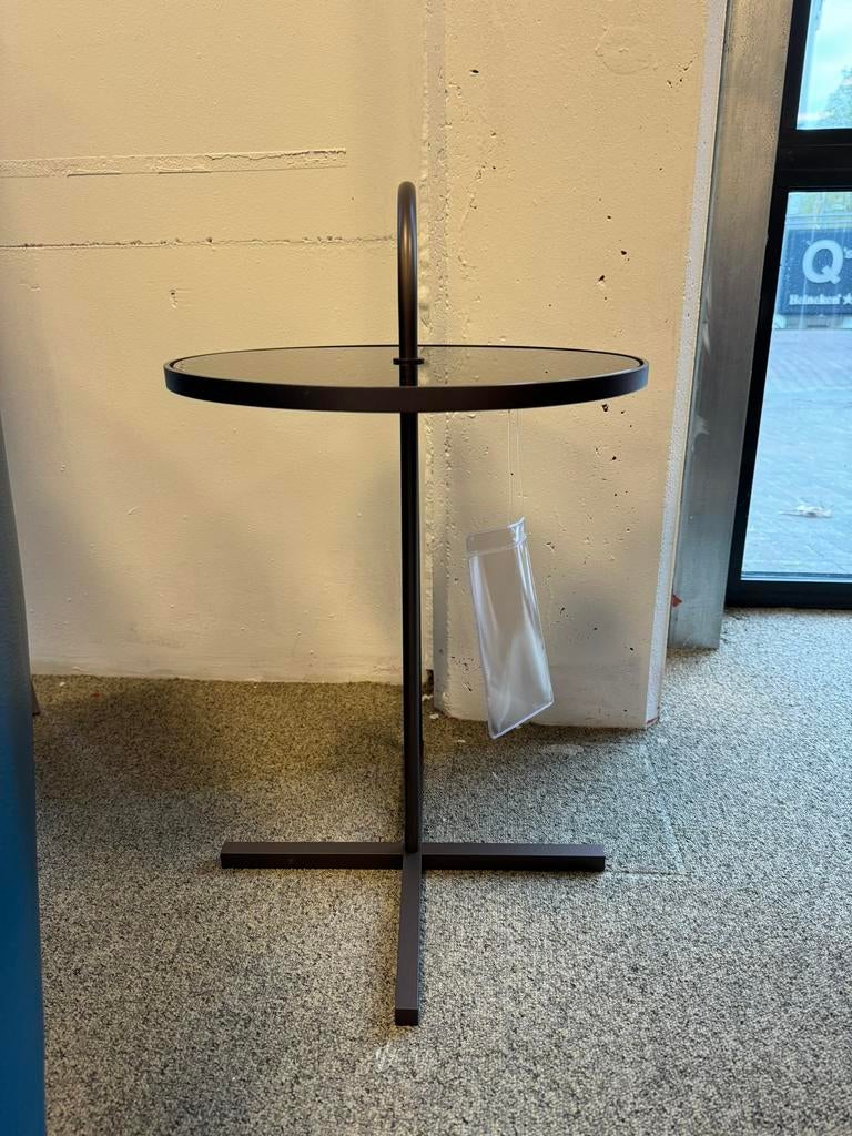 Nieuw Rolf Benz 902 Bijzettafel zwart glas Design Tafel, Ophalen of Verzenden, Nieuw, Glas