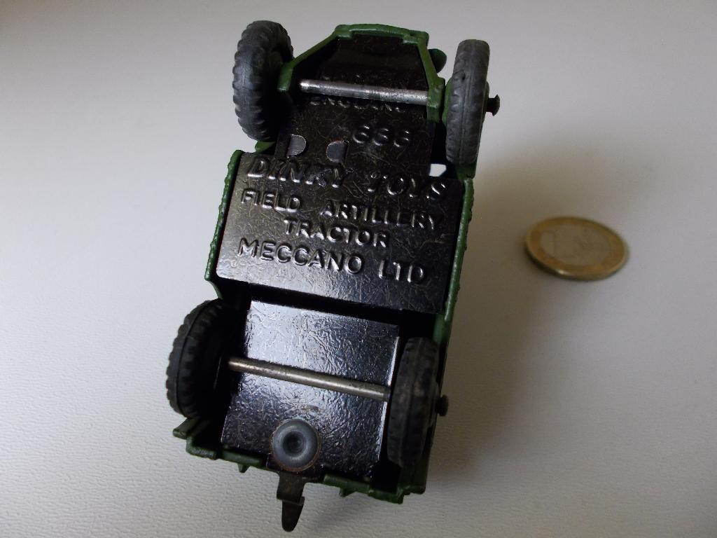 1958 Dinky Toys 688 FIELD ARTILLERY TRACTOR. I.g.st. (-T-), Ophalen of Verzenden, Zo goed als nieuw, Bus of Vrachtwagen, Dinky Toys