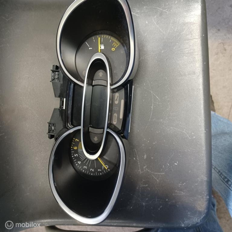 Instrumentenpaneel 248101259r km teller clio renault volkel, Ophalen of Verzenden, Gebruikt