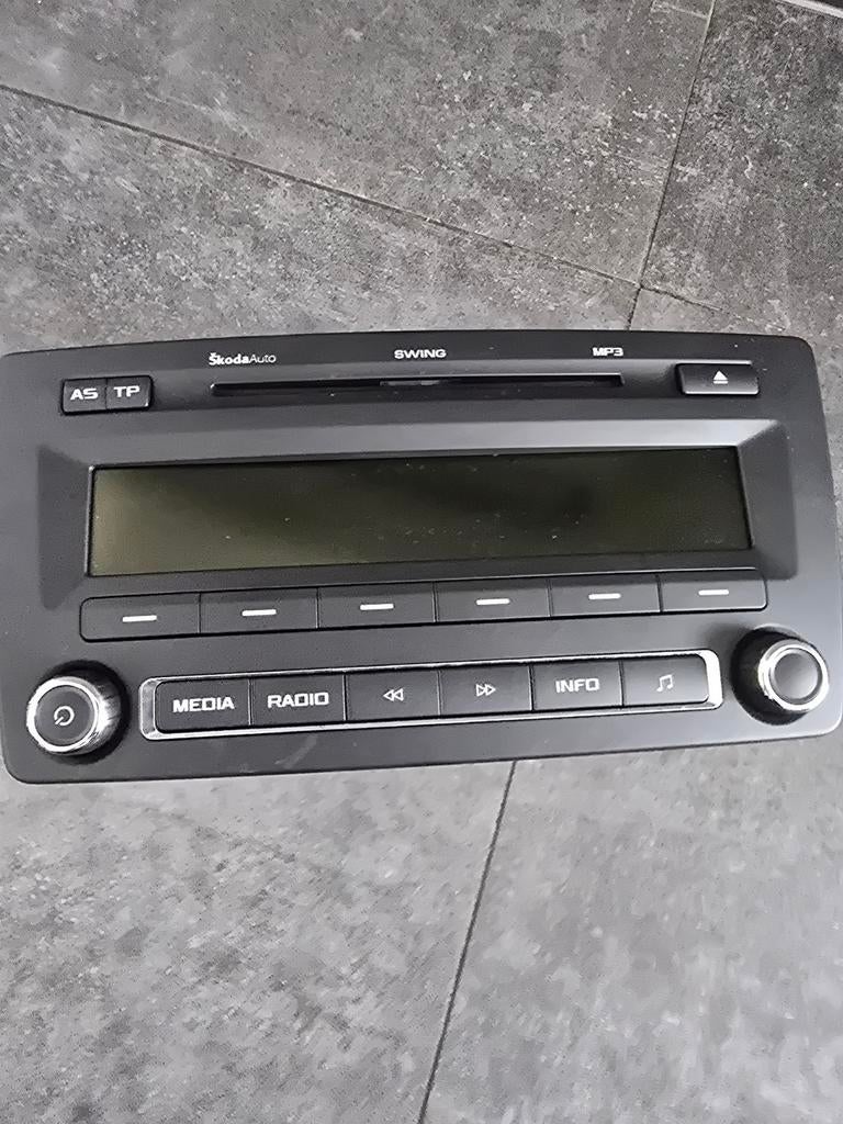Skoda Radio Swing - Origineel, Ophalen of Verzenden, Gebruikt