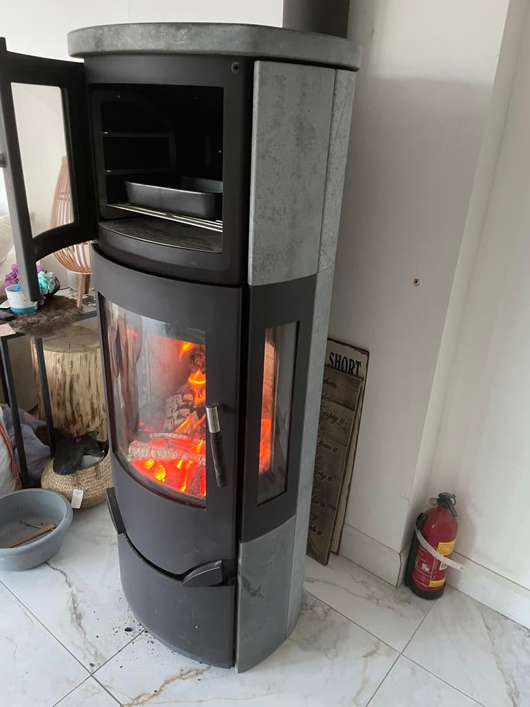 Lotus haardkachel pro7 150 cm hoog De kachel heeft 2 zijrame, Huis en Inrichting, Kachels, Ophalen, Zo goed als nieuw, Hout, Houtkachel