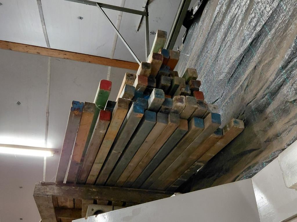 Partij gebruikte houten profielen, Doe-het-zelf en Verbouw, Hout en Planken, Gebruikt, Ophalen of Verzenden, 250 tot 300 cm, 50 mm of meer