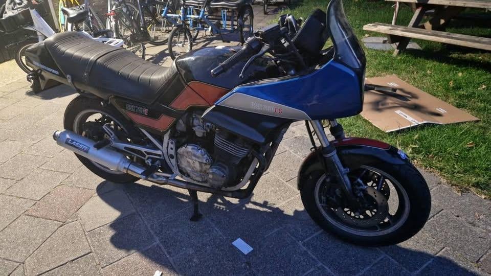 Suzuki GSX 750 ES Oldtimer, 750 cc, 4 cilinders, Motorrijbewijs A, Particulier