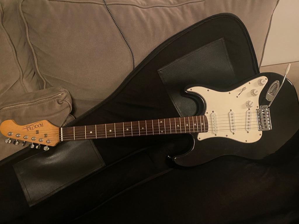 Gitaar met versterker Rocktile, Muziek en Instrumenten, Overige merken, Met versterker, Ophalen of Verzenden, Zo goed als nieuw