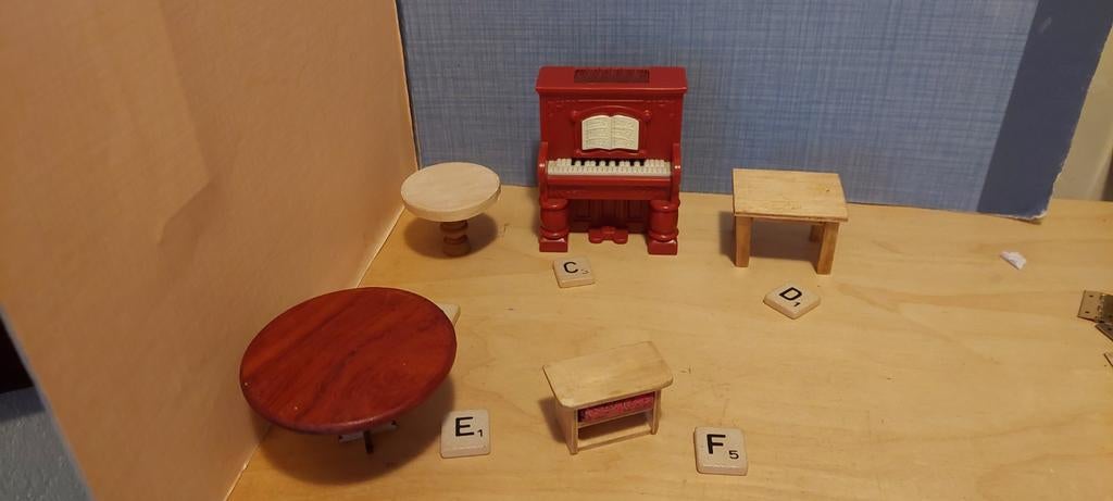 Meubeltjes per stuk voor poppenhuis, Ophalen of Verzenden, Poppenhuis