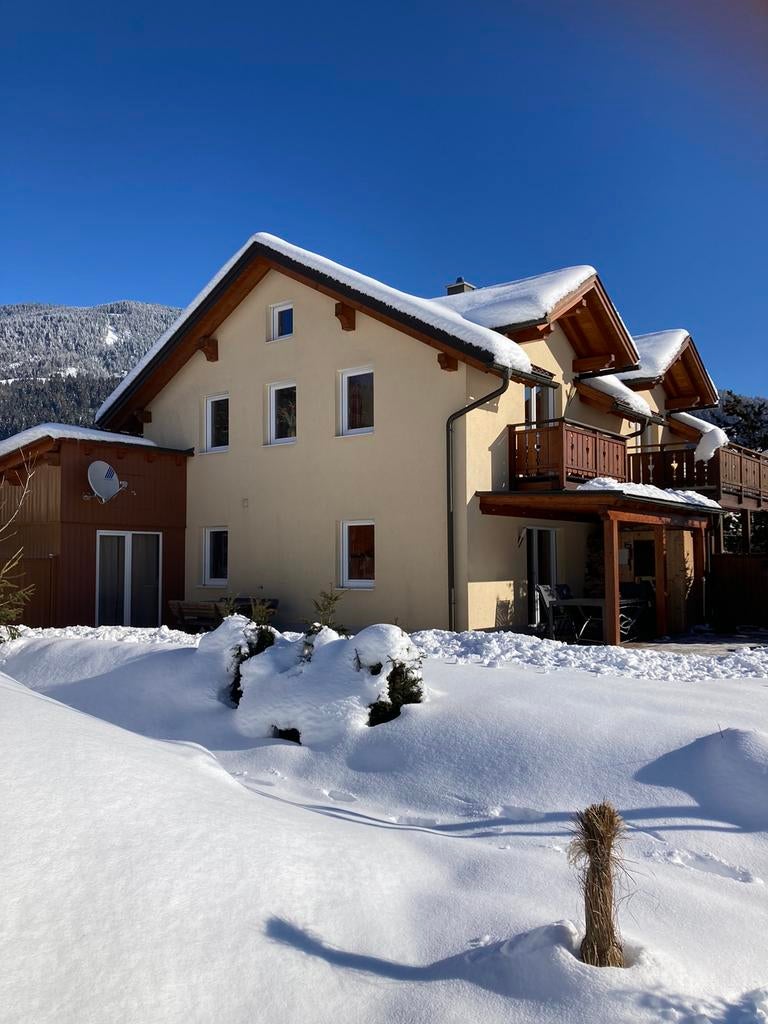 Betaalbare wintersportvakantie in zuid-Oostenrijk., Vakantie, Vakantiehuizen | Oostenrijk, 8 personen, 4 of meer slaapkamers, In wintersportgebied
