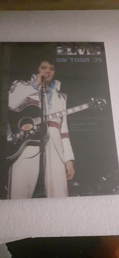 Elvis On Tour 1975 Boek  by Sandi Pichon, Ophalen of Verzenden, Nieuw, Boek, Tijdschrift of Artikel