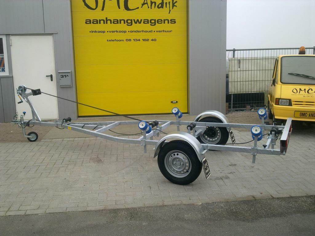 Bij OMC-Andijk Boottrailers van af € 999,00 incl btw, Ophalen, Nieuw, Overige typen, Kantelbaar