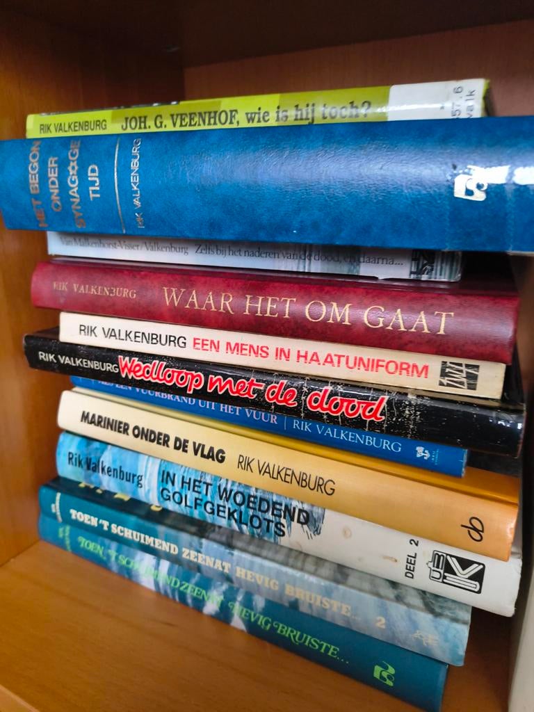 Boeken van Rik Valkenburg, Boeken, Geschiedenis | Stad en Regio, Ophalen of Verzenden, 20e eeuw of later, Zo goed als nieuw, Rik Valkenburg