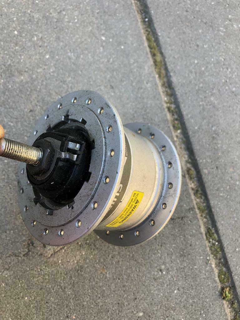 Naafdynamo gebruikt, Ophalen of Verzenden