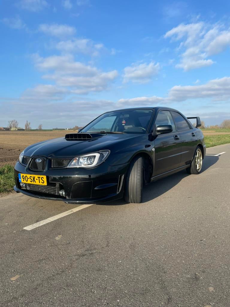 Subaru Impreza 2.0 liter turbo 323PK!! AWD 2006 Zwart., Auto's, Subaru, 1994 cc, Stof, 160 pk, 1200 kg
