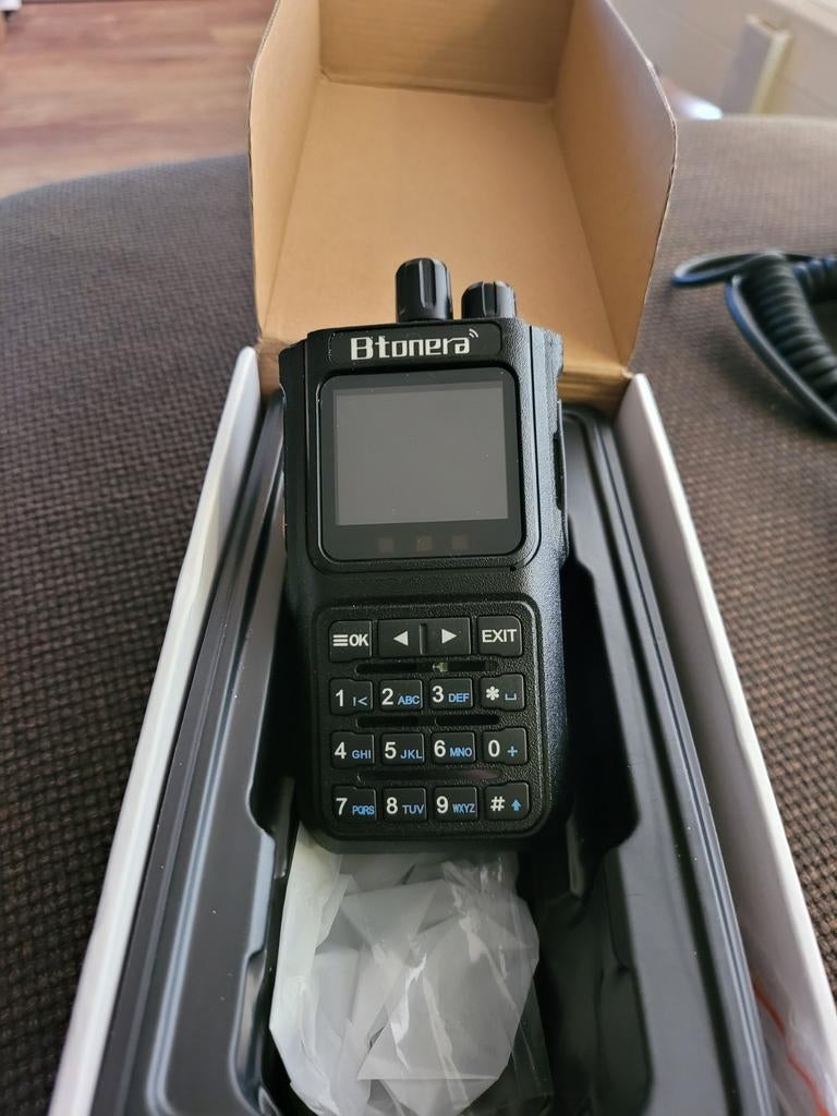 Portofoon, Telecommunicatie, Portofoons en Walkie-talkies, Ophalen of Verzenden, Zo goed als nieuw, 15 km of meer