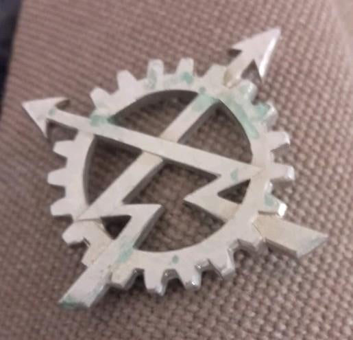 MILITAIRE PIN / SPELDJE, Ophalen of Verzenden, Overige soorten, Overige gebieden, Embleem of Badge