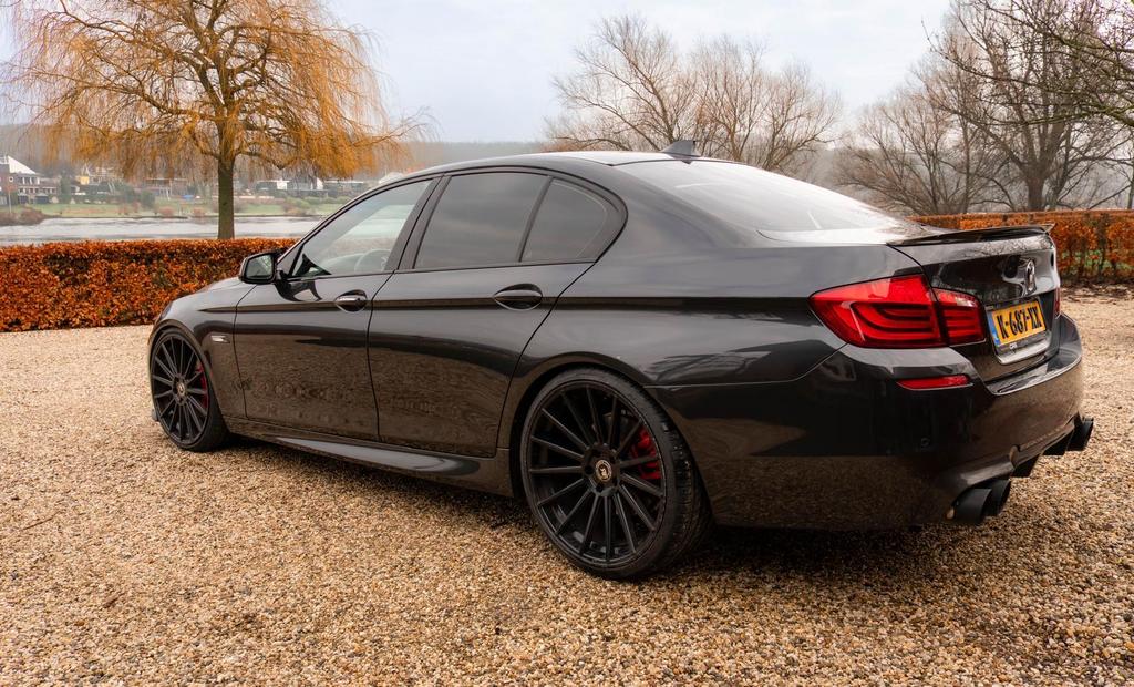 BMW 550i 2013 Grijs - V8 - carbon, 4395 cc, 1915 kg, Particulier, 408 pk