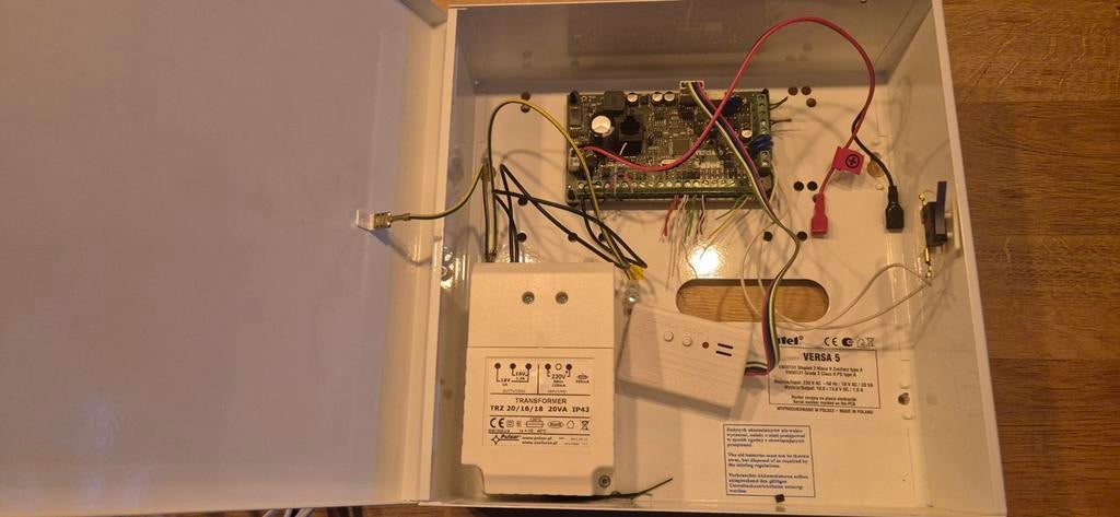 Alarmsysteem Satel Versa 5, Ophalen of Verzenden, Compleet systeem
